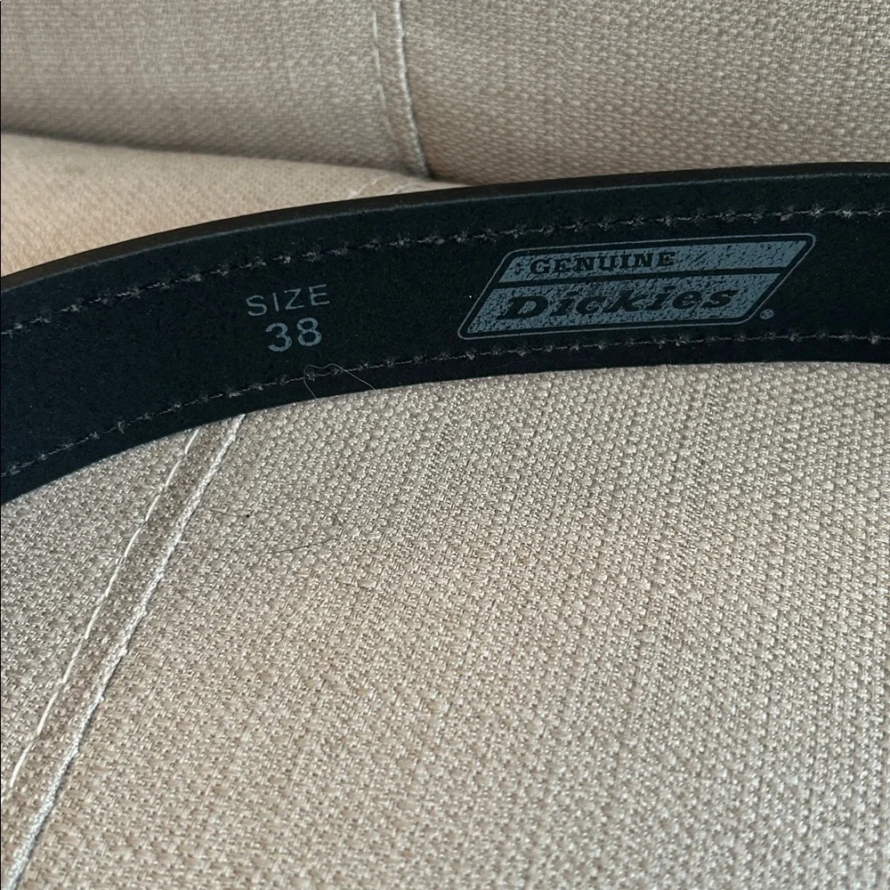 Dickies Genuine Leather Black Belt Size 38